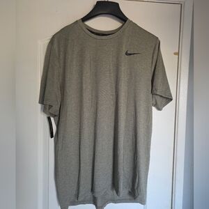 Nike Pro Men's Dri-Fit Short Sleeve Training Shirt AR0196-320 XL Green